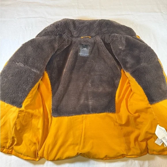 Zara Women's Mustard Yellow Down Puffer Jacket with Faux Fur Collar - Picture 5 of 14